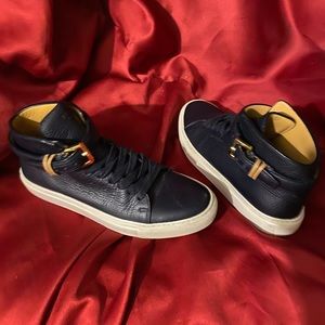 Buscemi Navy Blue